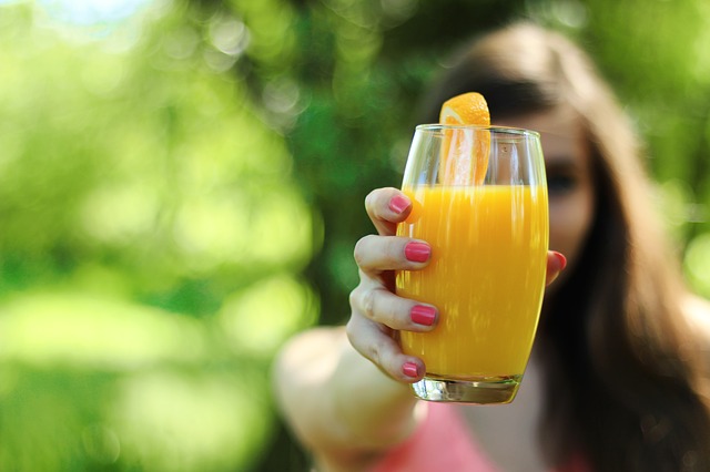 Vitamina D: le proprietà, i cibi e gli integratori naturali per assumerla